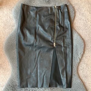Black faux leather skirt size 6
